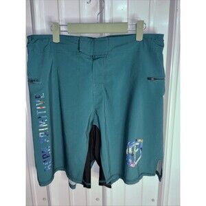 Born Primitive board shorts Size 35/36